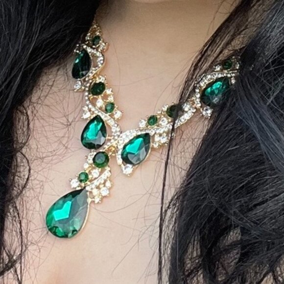 Neiman Marcus CSY Luxury Austrian Crystal Necklace Earrings Rhinestone Jewelry - Picture 7 of 7